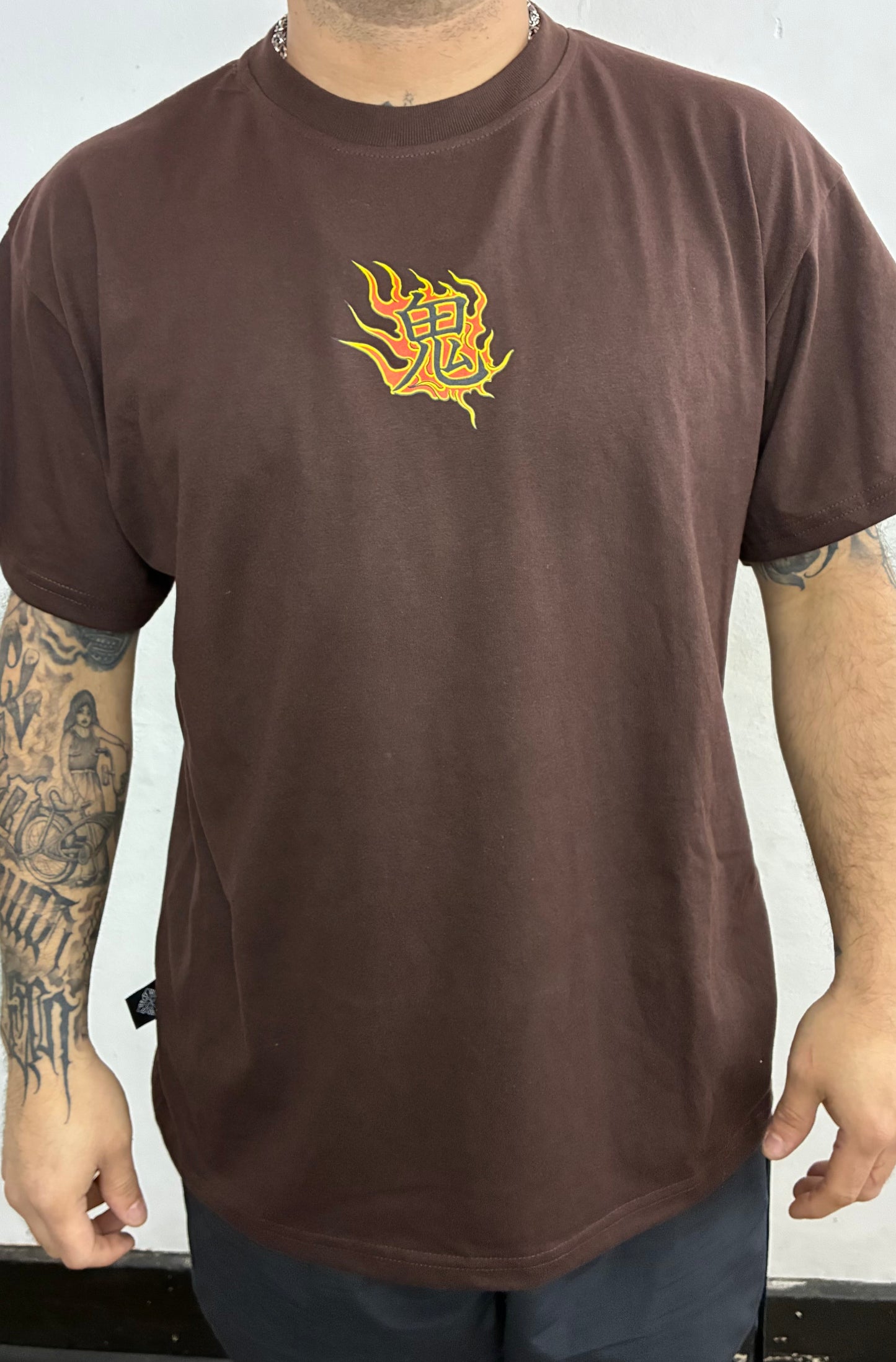 JIGOKU NO OSHIE /shoki colab by Valentina narbona / Polera cafe alto gramaje