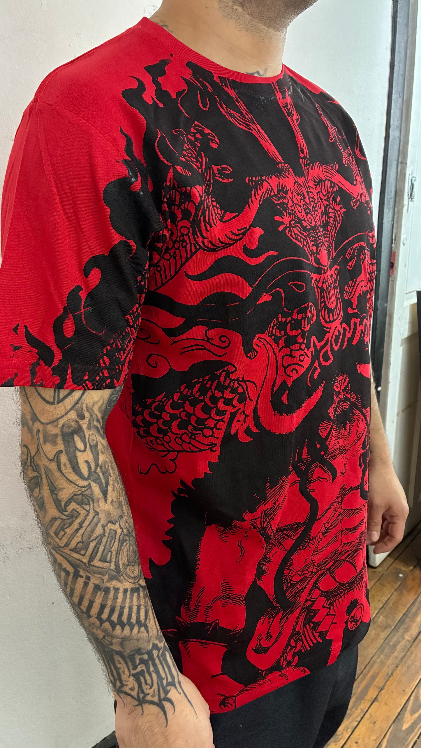 ONE PIECE / LUFFY VS KAIDO  FULL PRINT / polera ROJA