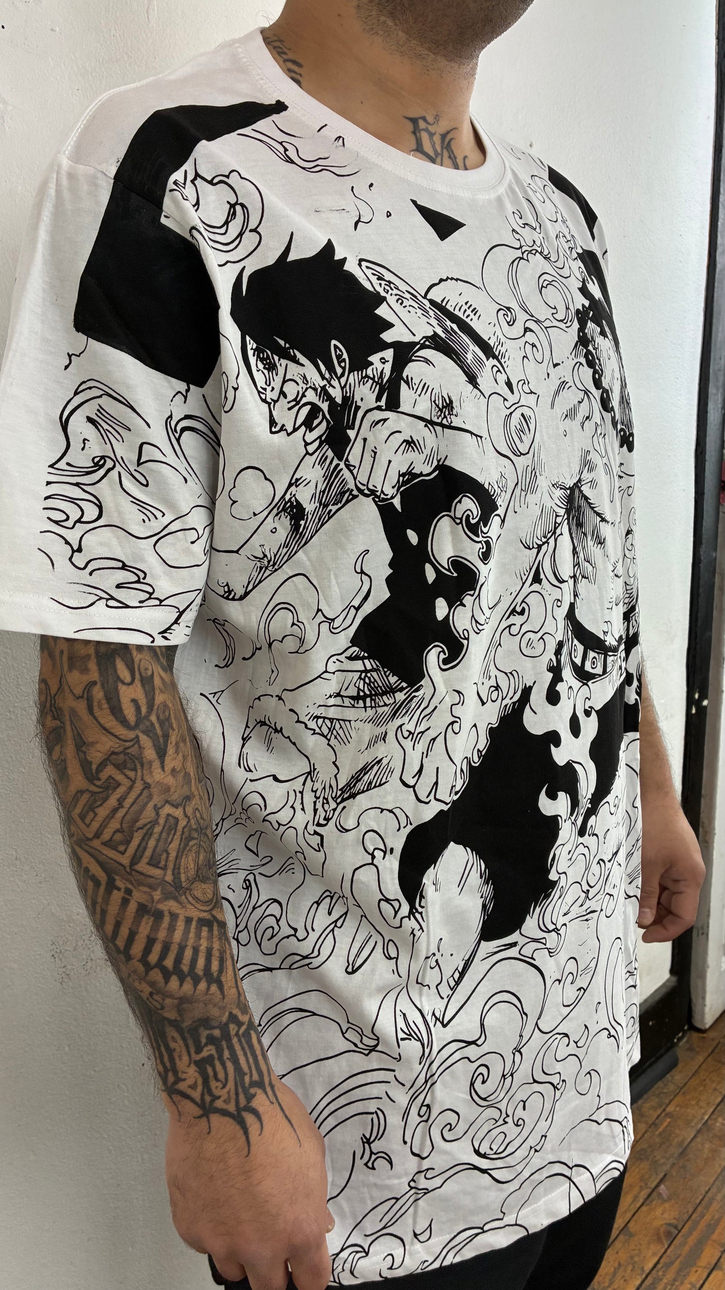 ONE PIECE / BROTHERS TILL THE END  DOBLE FULL PRINT polera BLANCA
