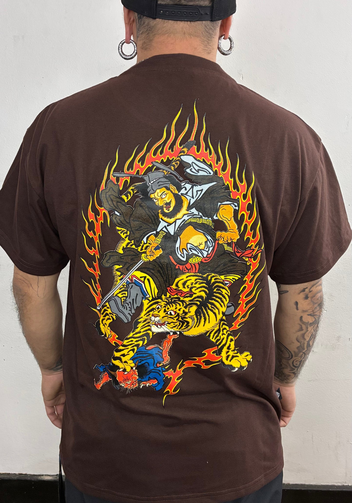 JIGOKU NO OSHIE /shoki colab by Valentina narbona / Polera cafe alto gramaje