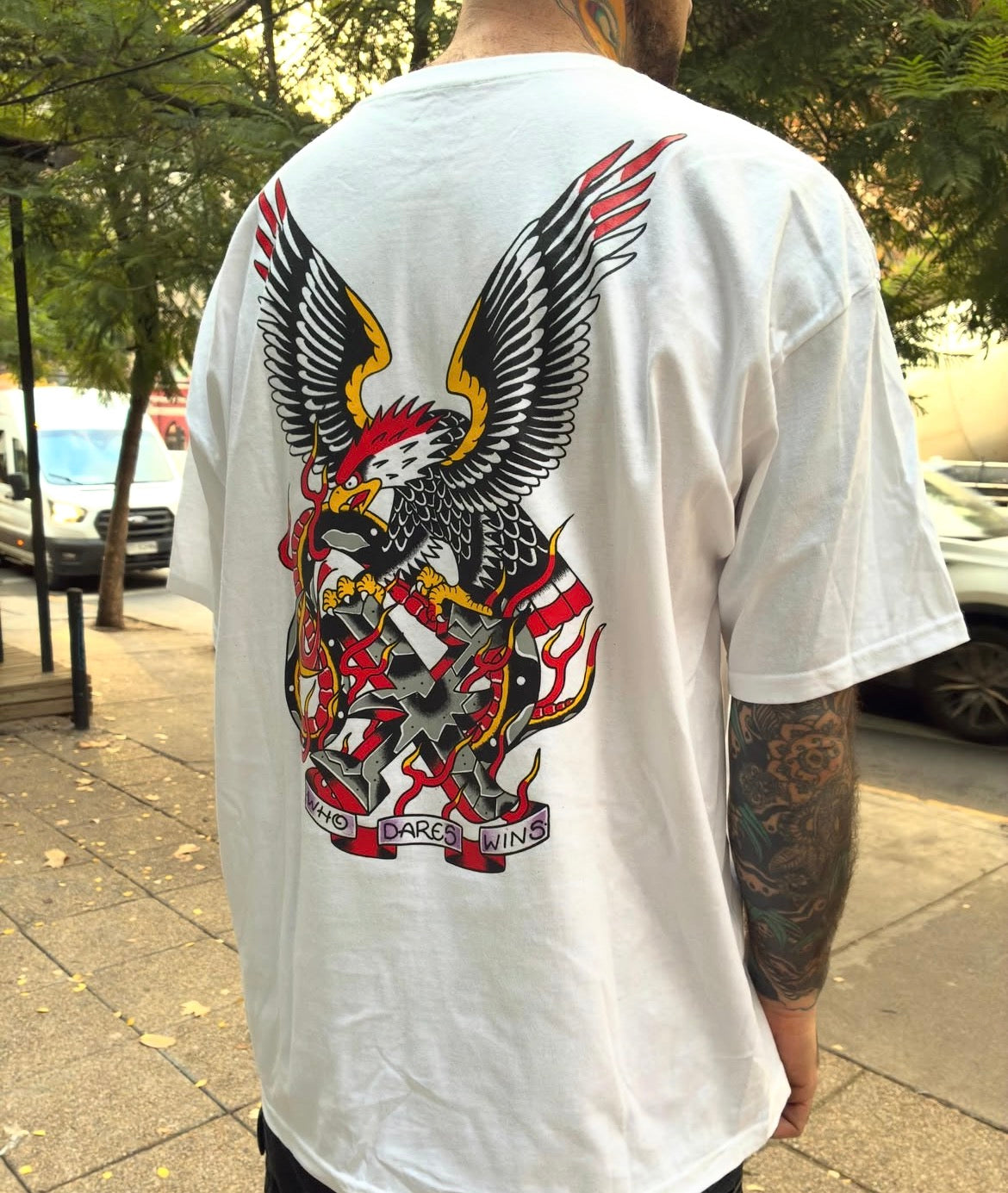 PATH OF RESISTANCE art by gustavo ruiz / T SHIRT WHITE limited